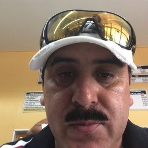 Meet your Posher, Luis